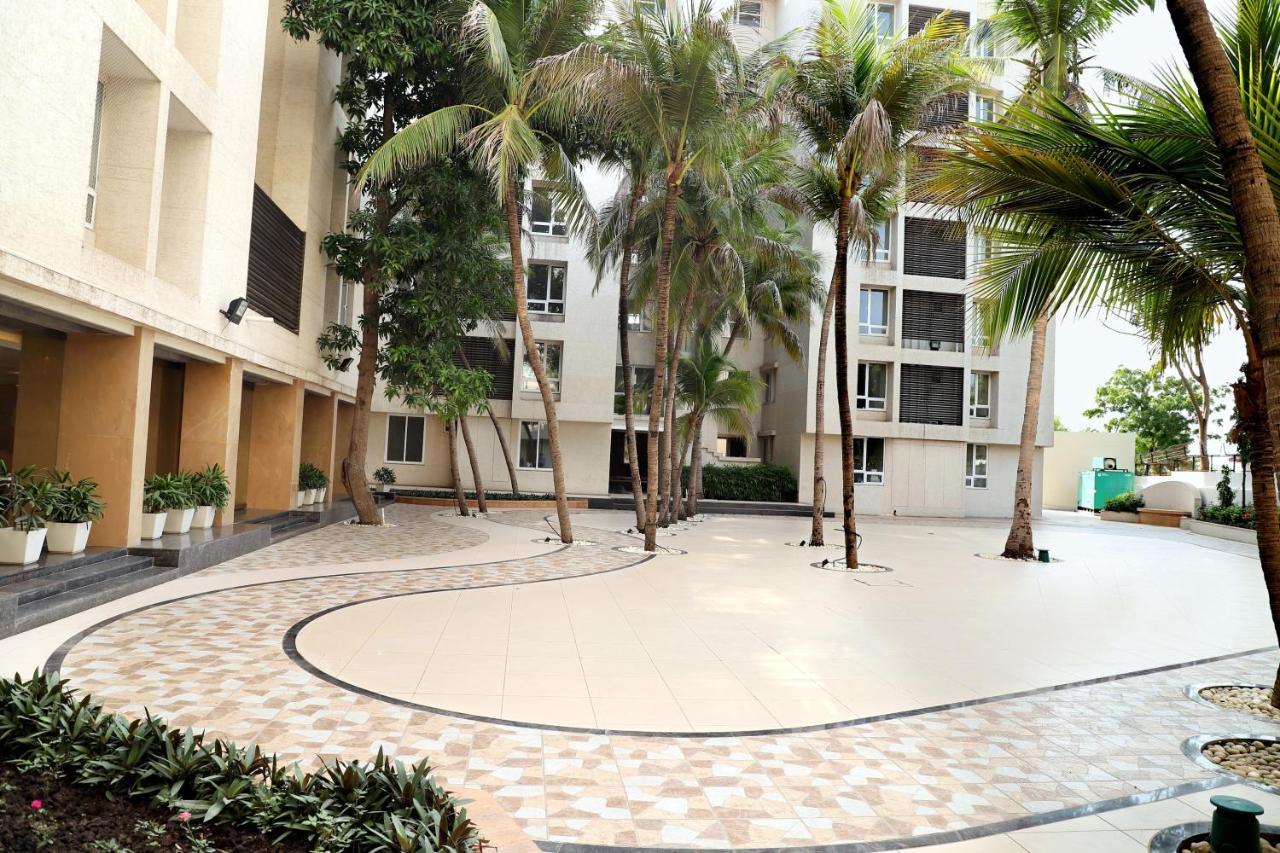 Quality Inn Patria Suites, Rajkot Exterior photo